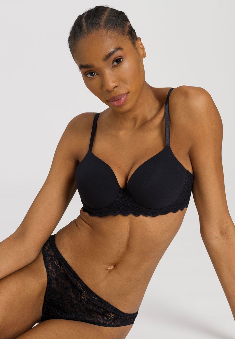 Hanro Basic Moments Moments T-Shirt Bra (071503) Black