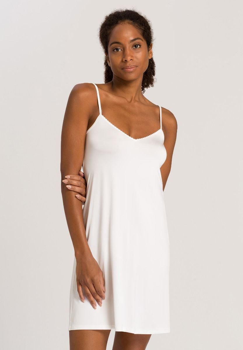 Hanro Basic Satin Deluxe Satin Deluxe Bodydress 85 Cm (071065) Off White