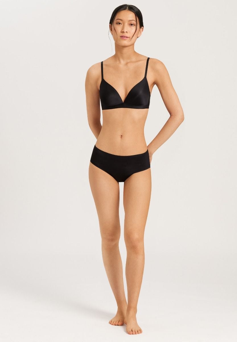 Hanro Basic Satin Deluxe Satin Deluxe L. Padded Bra Soft (071071) Black