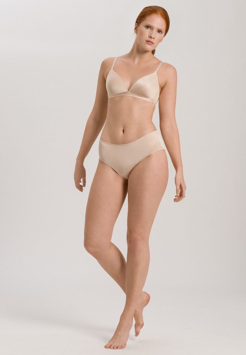 Hanro Basic Satin Deluxe Satin Deluxe Maxi Briefs (071061) Natural
