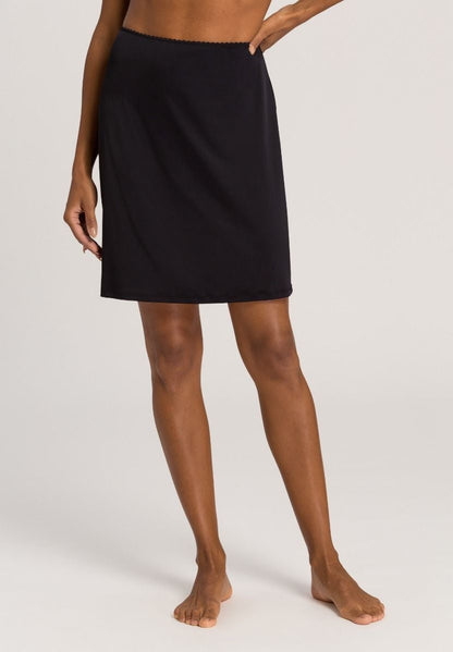 Hanro Basic Satin Deluxe Satin Deluxe Half Slip (071064) Black