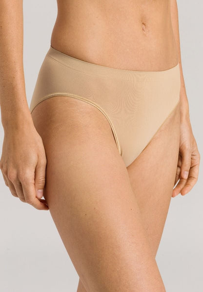 Hanro Basic Touch Feeling Touch Feeling Midi Briefs (071812) Beige