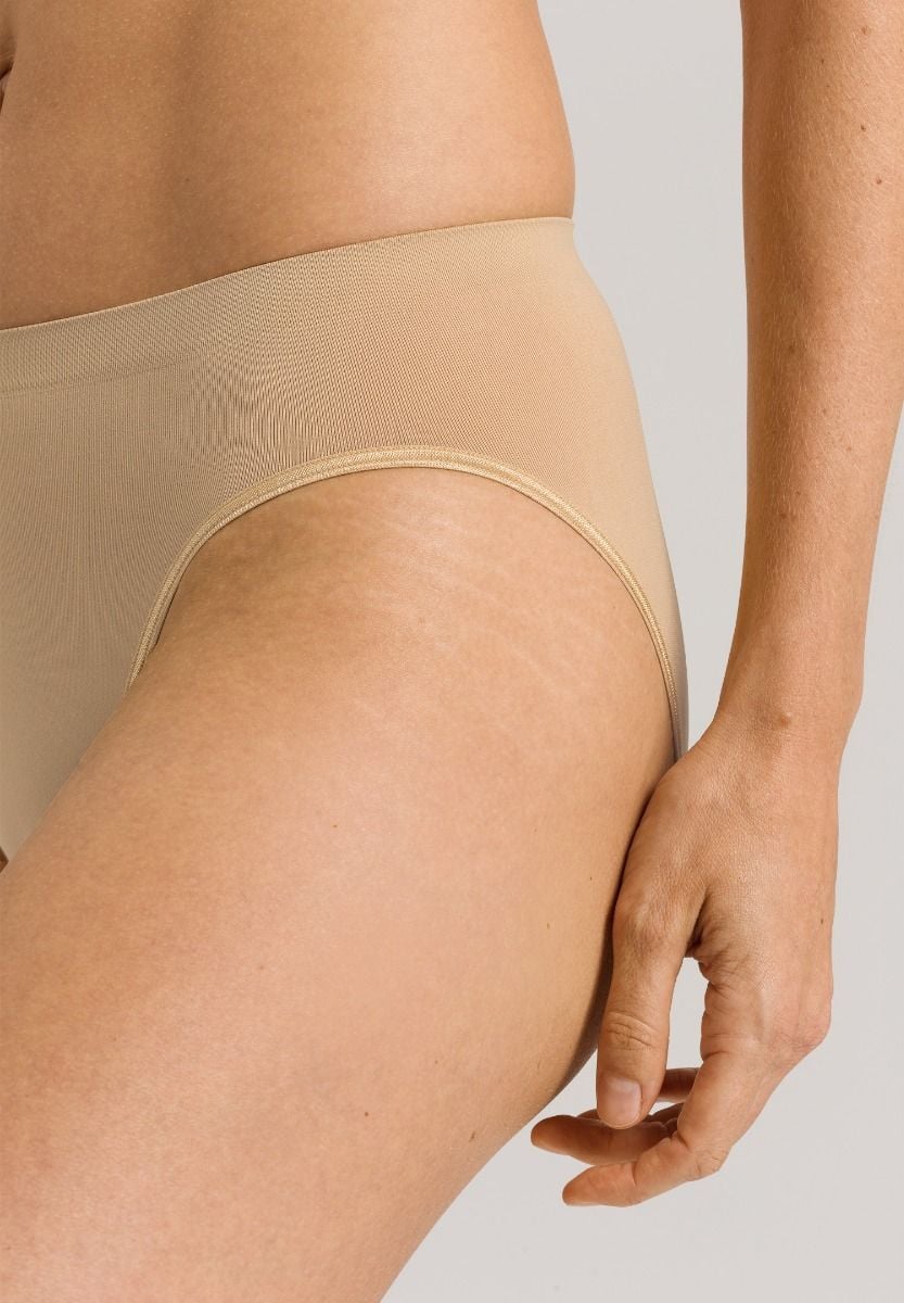 Hanro Basic Touch Feeling Touch Feeling Midi Briefs (071812) Beige