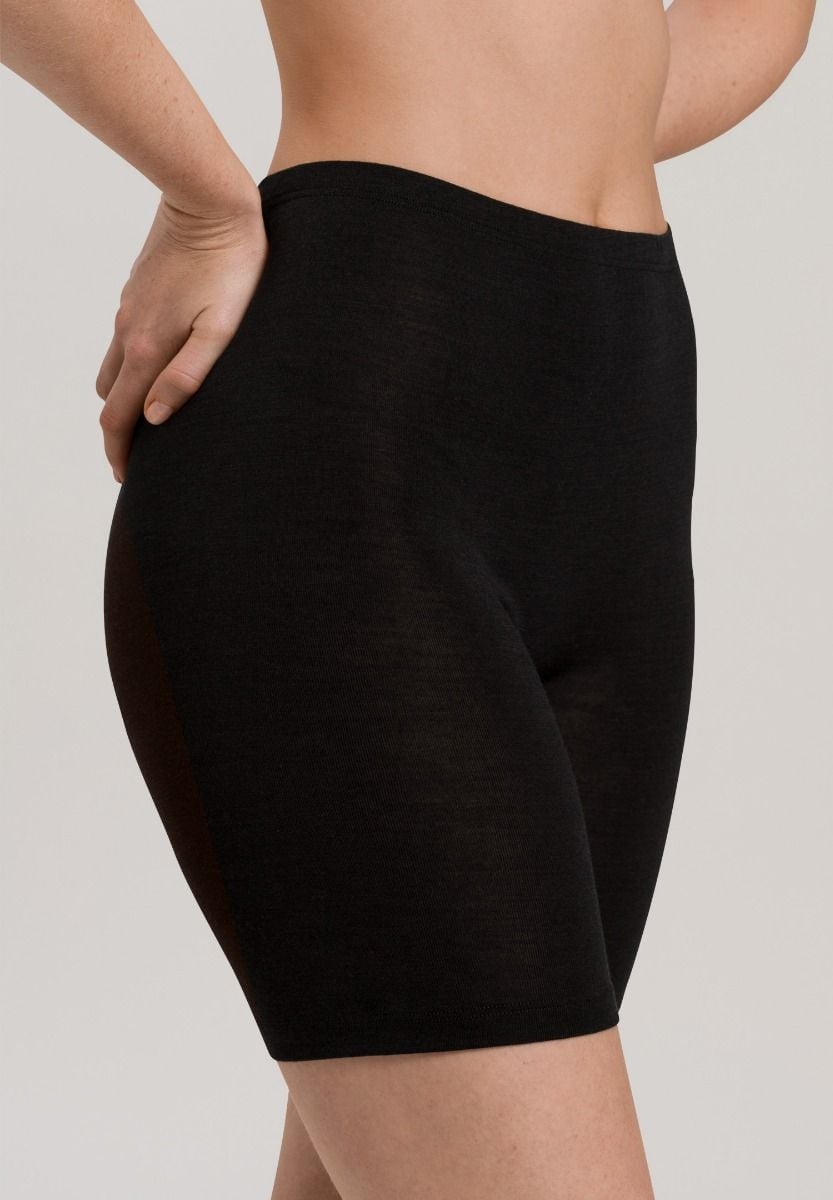 Hanro Basic Woolen Silk Woolen Silk Shortleg Pants (071421) Black