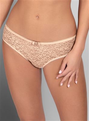 Empreinte Allure 02205 Shorty on model in Amande