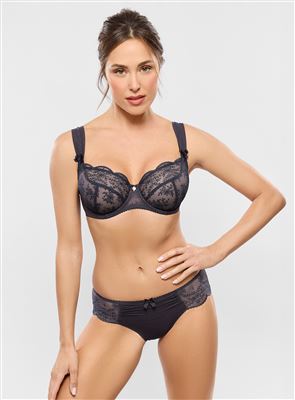 Empreinte Charlotte 02232 Shorty on model in Anthracite