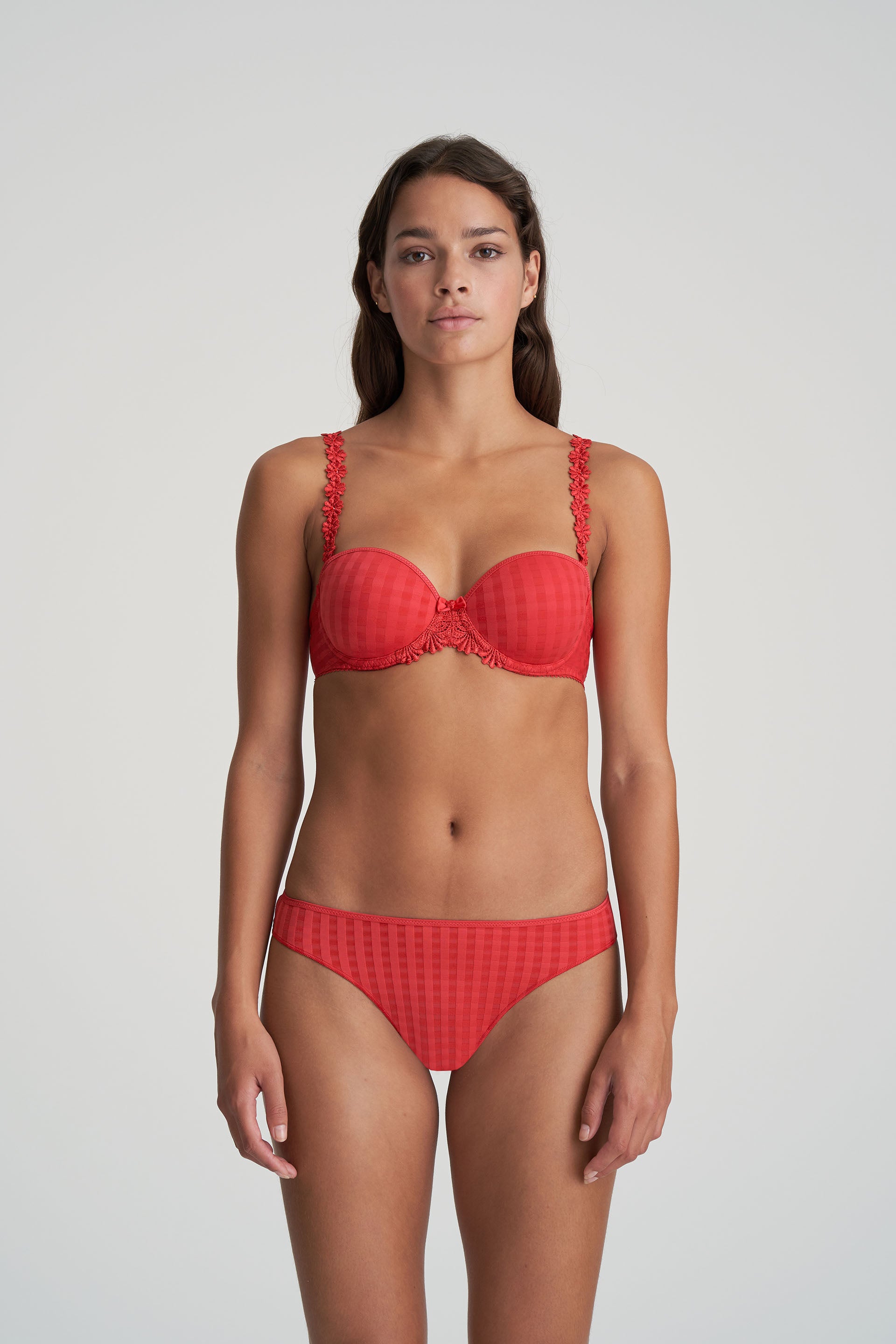 Marie Jo Avero Thong (0600410) Scarlet