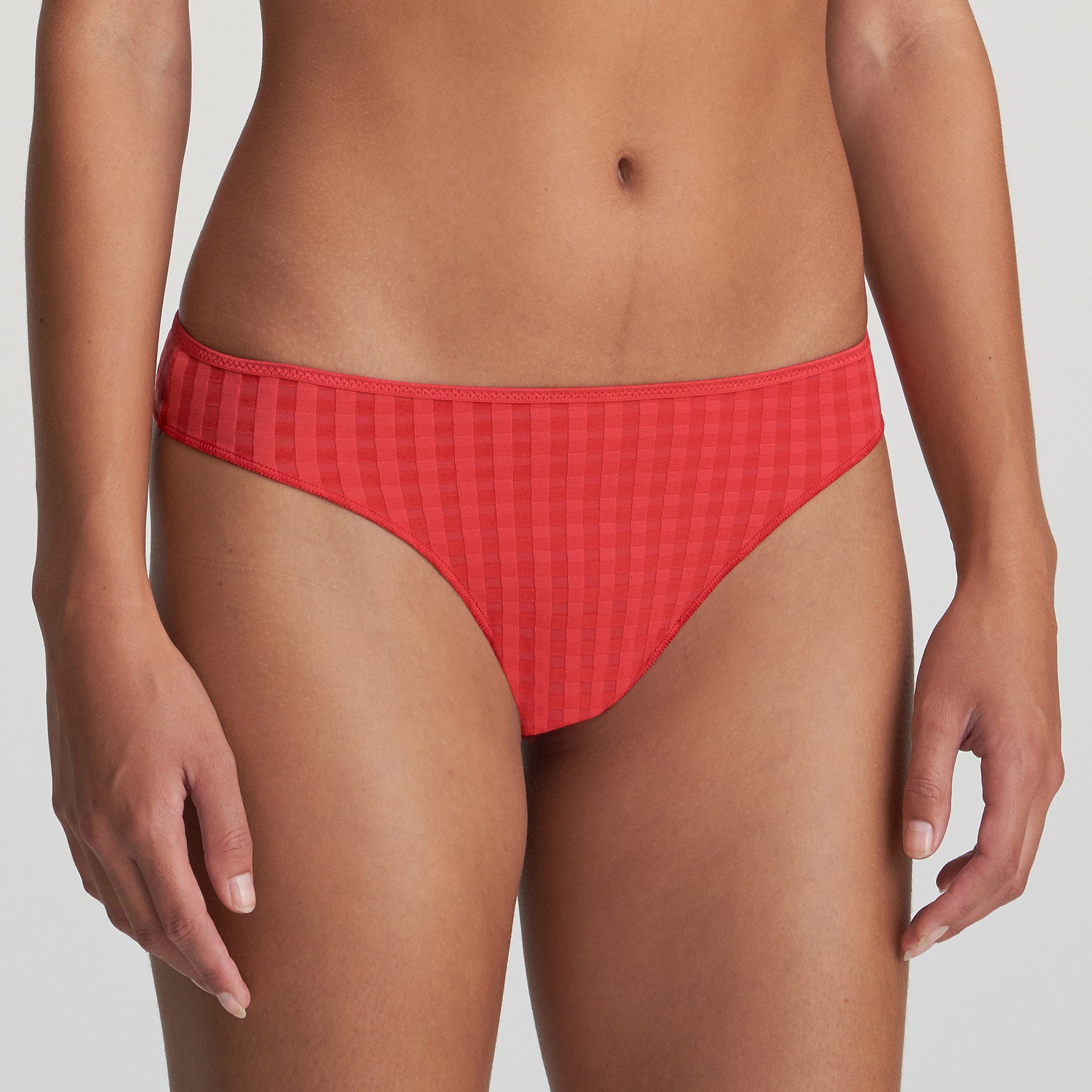 Marie Jo Avero Thong (0600410) Scarlet