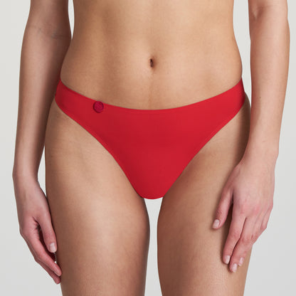 Marie Jo Tom Thong (0620820) Scarlet