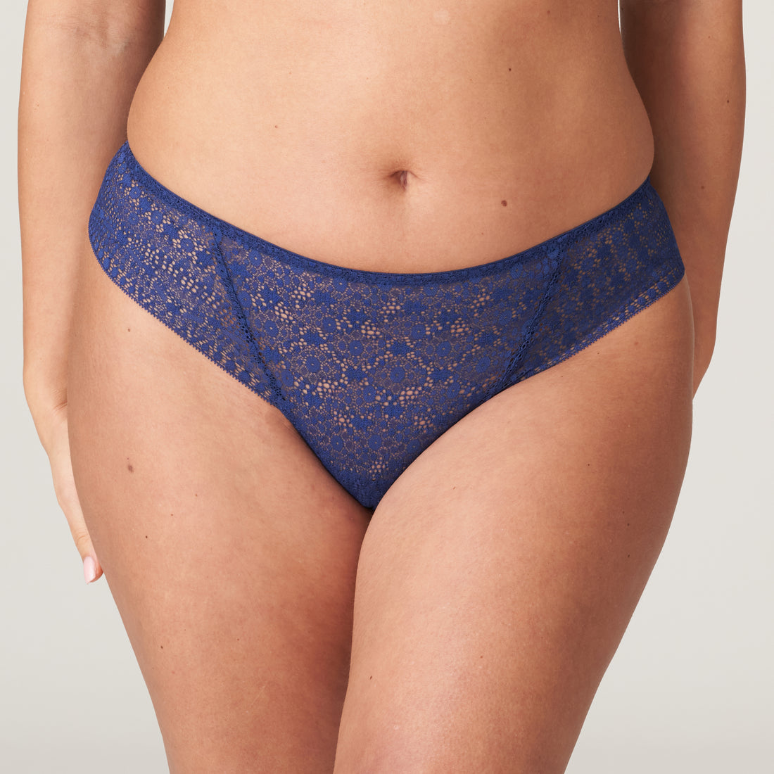 Primadonna Twist Epirus Thong (0641970) Royal