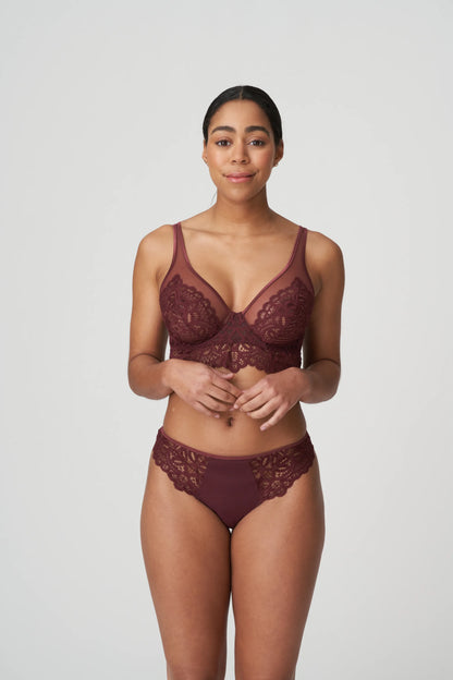 Primadonna Twist First Night Thong (0641880) Merlot