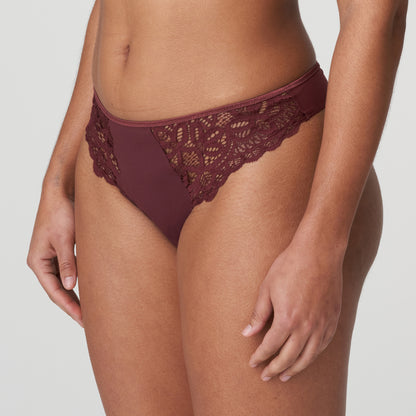 Primadonna Twist First Night Thong (0641880) Merlot